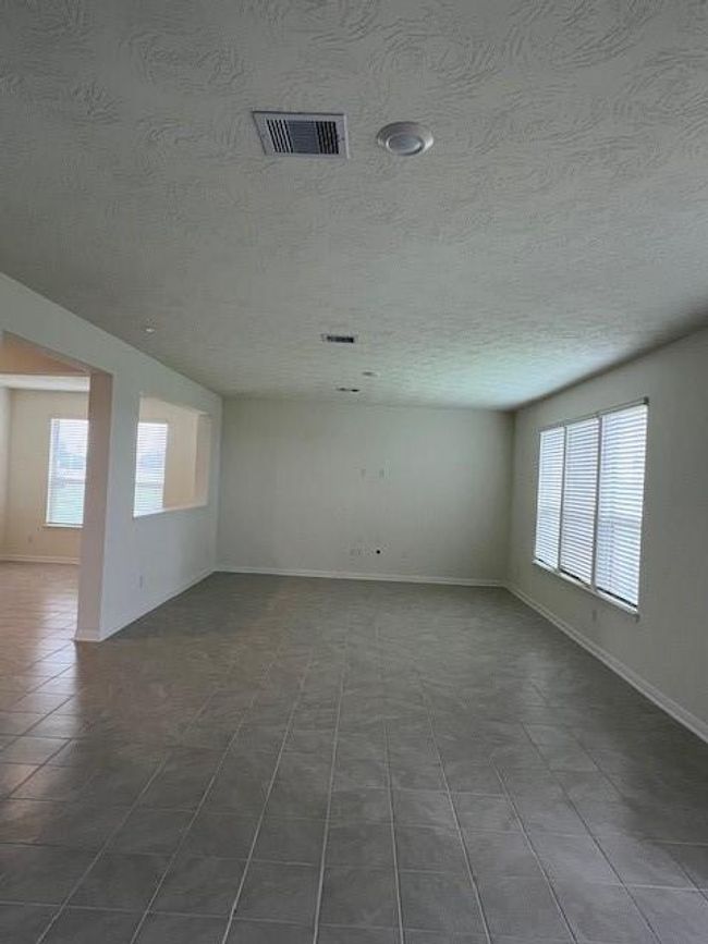 Family Room | Image 7
