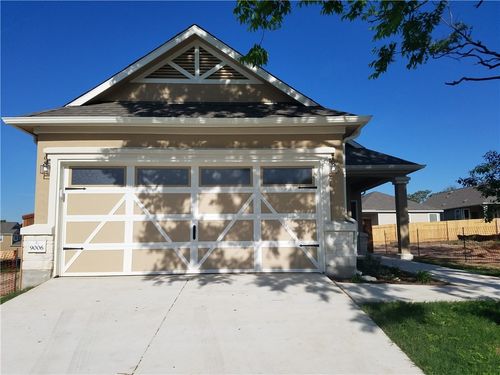 9006 Acorn Cup Dr, Austin, TX, 78748-6880 | Card Image