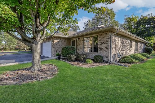 133 Batson Ct, New Lenox, IL, 60451-1452 | Card Image