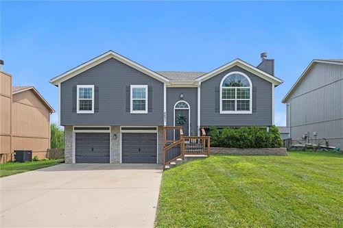 8631 Ne 116th St, Kansas City, MO, 64157-8183 | Card Image