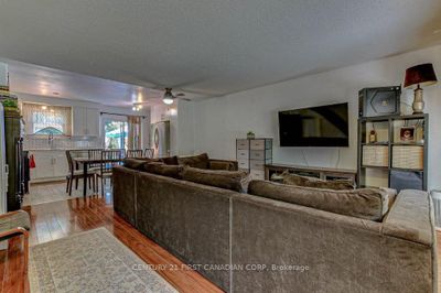 136 Ardsley Cres, House other with 3 bedrooms, 3 bathrooms and 2 parking in London ON | Image 3