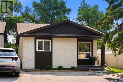 2756 Meadow Lane E, Regina, SK, S4V1L6 | Card Image