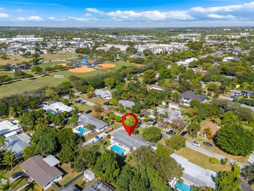 9340 Sw 178th St, Palmetto Bay, FL, 33157-5747 | Card Image
