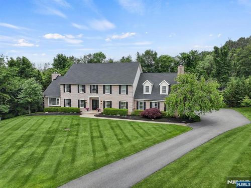 111 Lambert Dr, Sparta, NJ, 07871-1141 | Card Image