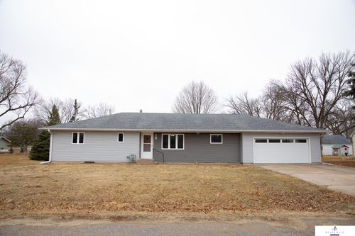 402 Gordon St, Waco, NE, 68460-3031 | Card Image