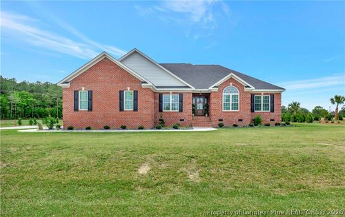 67 Naturalbrook Dr, Lumberton, NC, 28360-5414 | Card Image