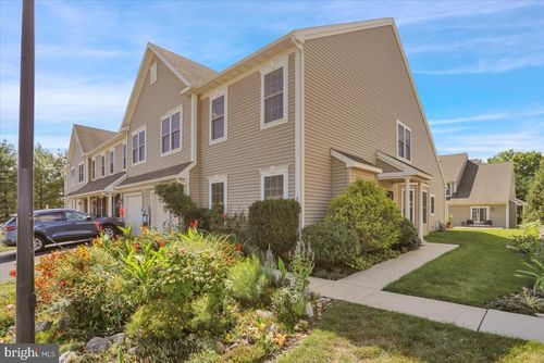 305 Emerald Ln, READING, PA, 19610-4002 | Card Image