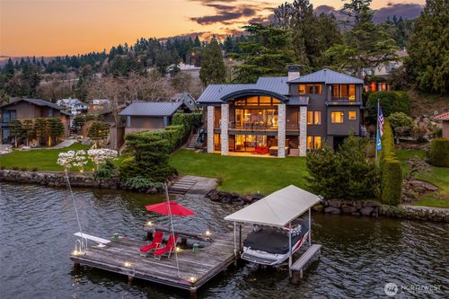 5629 Pleasure Point Ln Se, Bellevue, WA, 98006-2655 | Card Image