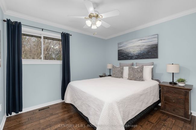 3763 Whitecap Dr, House other with 3 bedrooms, 2 bathrooms and 5 parking in Innisfil ON | Image 20