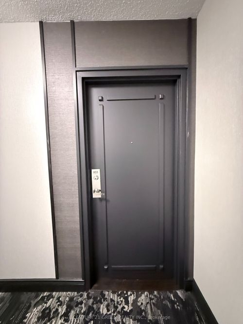 1103-200 Burnhamthorpe Rd E, Mississauga, ON, L5A4L4 | Card Image