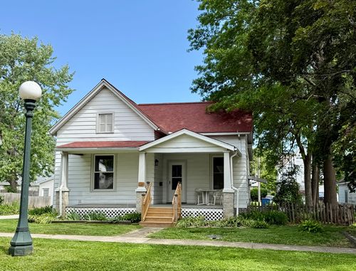 610 W Union St, Champaign, IL, 61820-4729 | Card Image