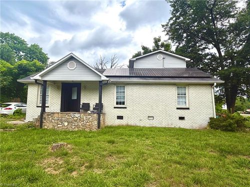 1004 Roach Street, Mayodan, NC, 27027 | Card Image
