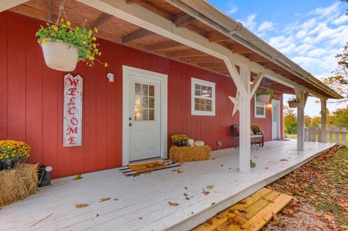 499 Black Coyote Trl, Galena, MO, 65656-8001 | Card Image