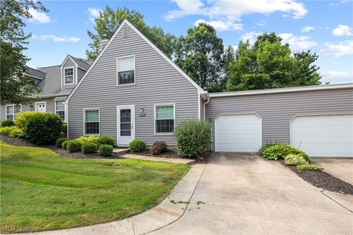 7-14531 Cross Creek Ln, North Royalton, OH, 44133-4851 | Card Image