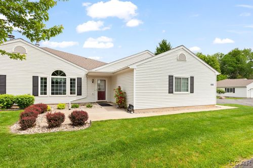 1001 Carriage Dr, Tecumseh, MI, 49286-7735 | Card Image