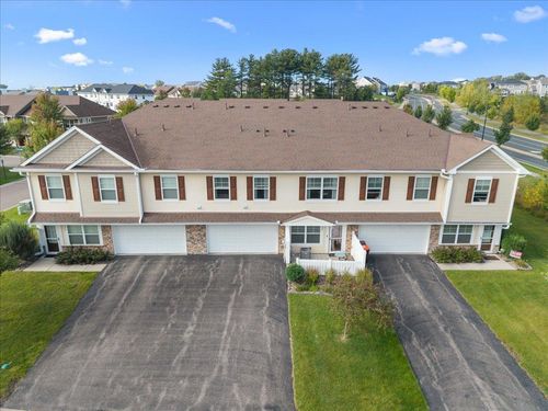 9888 5th Street Ln N, Lake Elmo, MN, 55042-1701 | Card Image