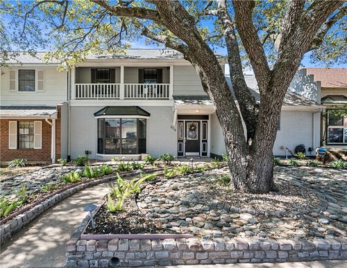 904 Bob White St, Bryan, TX, 77802-1109 | Card Image