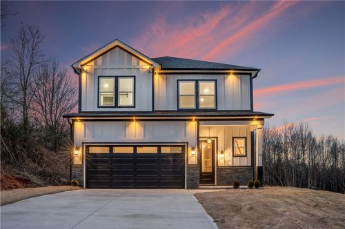 123 Moore Street, Easley, SC, 29642 | Card Image