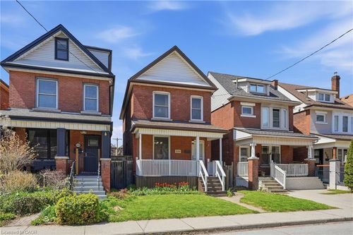 224 Balsam Avenue S, Hamilton, ON, L8M3C1 | Card Image