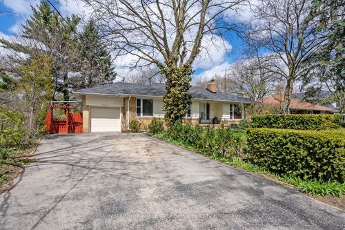 2043 Devon Road, Oakville, ON, L6J2N1 | Card Image