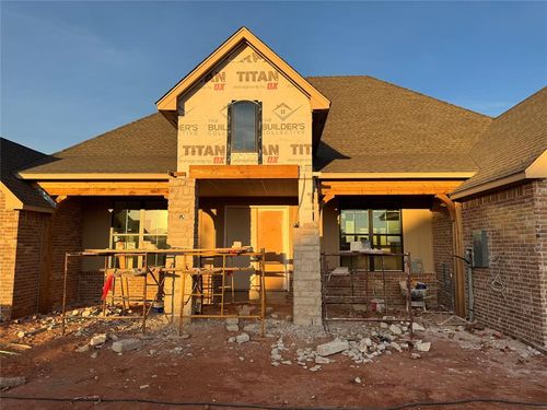 912 Acclivis Circle, Newcastle, OK, 73065 | Card Image