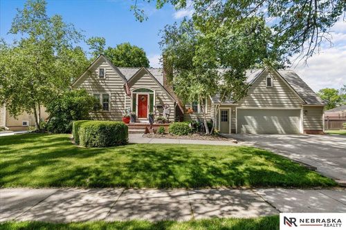520 W 19th St, Fremont, NE, 68025-2916 | Card Image