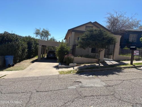 219 W Loma St, Nogales, AZ, 85621-2706 | Card Image