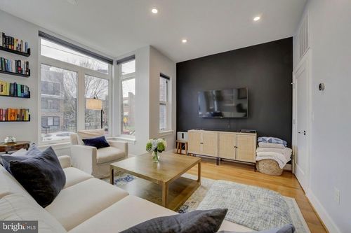 unit-2-1514 K St Se, WASHINGTON, DC, 20003-4164 | Card Image