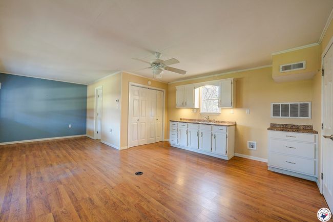 1300 Brazos St, House other with 3 bedrooms, 3 bathrooms and null parking in Texarkana TX | Image 26