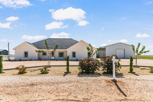 387 Private Road 304b, Seminole, TX, 79360-2230 | Card Image