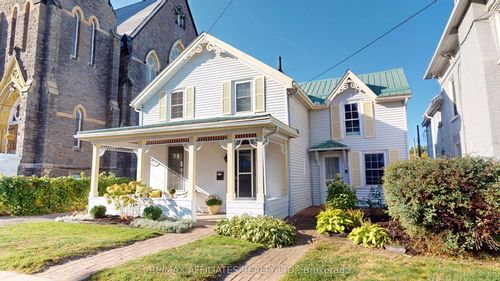 14 William St, Brockville, ON, K6V4V2 | Card Image