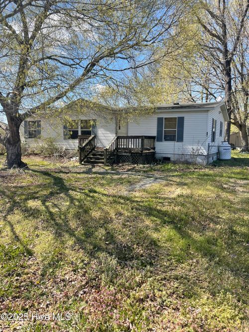 401 Pawnee Rd, Harrellsville, NC, 27942-9611 | Card Image