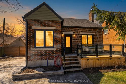 258 College St, Kingston, ON, K7L4M2 | Card Image