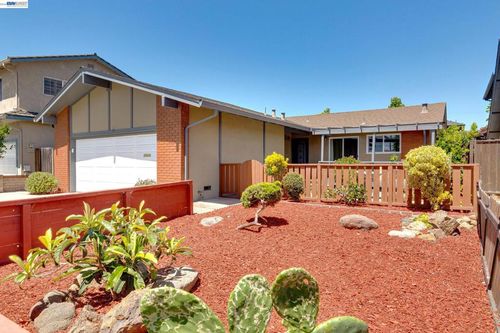 1017 Island Dr, Alameda, CA, 94502-6951 | Card Image