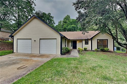 5580 Dorsett Shoals Ln, Douglasville, GA, 30135-4071 | Card Image