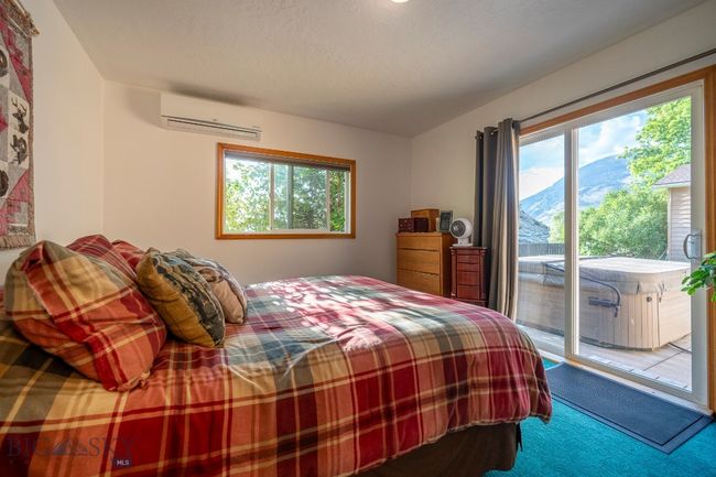 1077 Us Highway 89 S, House other with 3 bedrooms, 3 bathrooms and null parking in Gardiner MT | Image 30