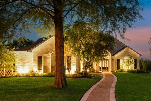935 Sunset Hill Dr, Rockwall, TX, 75087-3282 | Card Image
