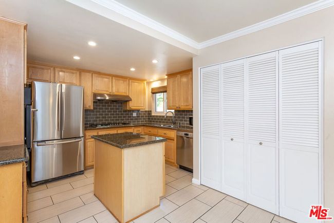 11 - 910 19 Th St, Condo with 3 bedrooms, 3 bathrooms and 2 parking in Santa Monica CA | Image 11