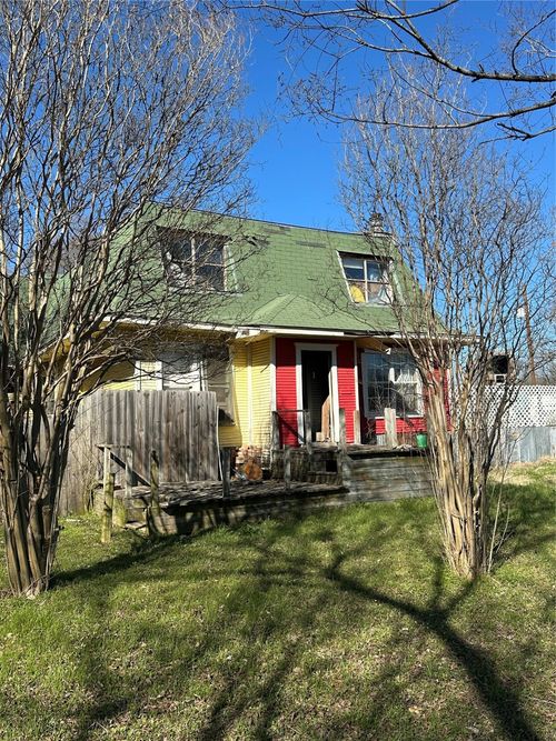 566 County Road 4818, Wolfe City, TX, 75496-2444 | Card Image
