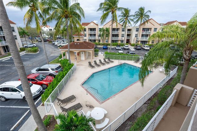 APT-307 - 2711 Ocean Club Blvd, Condo with 2 bedrooms, 2 bathrooms and null parking in Hollywood FL | Image 29