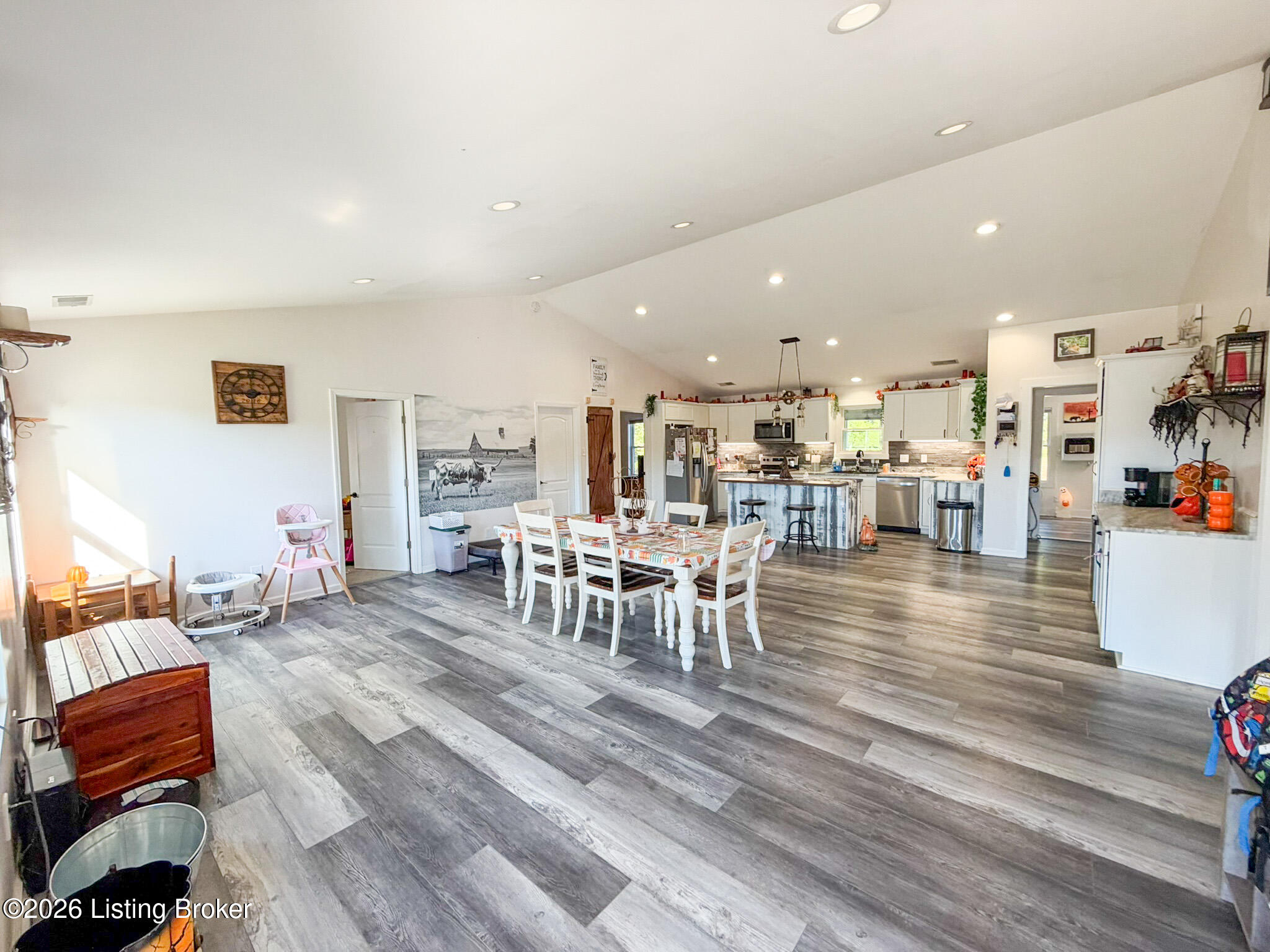 Residential in Waddy 5