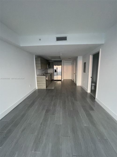 1810-121 Ne 34th St, Miami, FL, 33137-3874 | Card Image