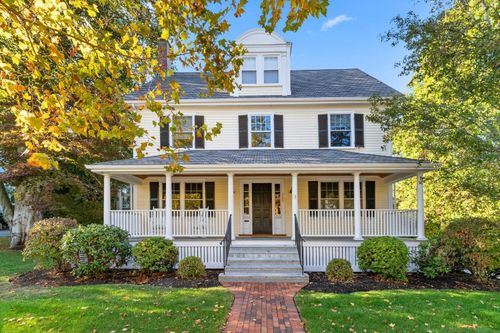 209 Waltham St, Lexington, MA, 02421-4913 | Card Image