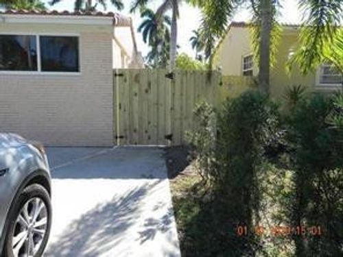 1418 Wiley St, Hollywood, FL, 33020-6521 | Card Image