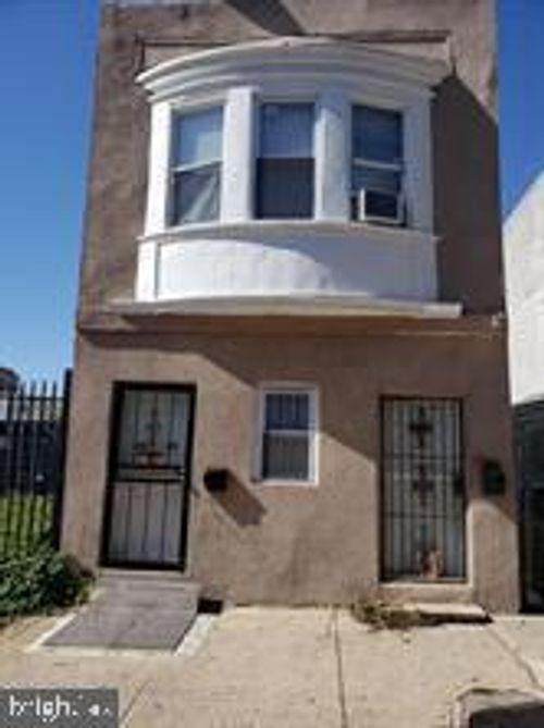 2522 N Front St, PHILADELPHIA, PA, 19133-4004 | Card Image