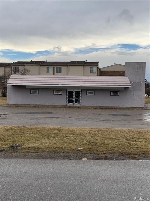 1484 Ryan St, Flint, MI, 48532-3748 | Card Image