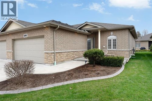 6093 Livingstone St, Windsor, ON, N9J3Y7 | Card Image