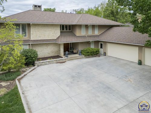 2859 Sw Macvicar Ave, Topeka, KS, 66611-1704 | Card Image