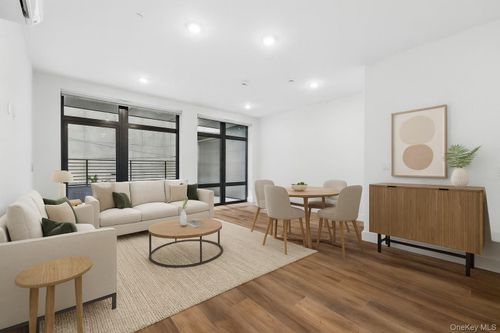 205-199 E Post Rd, White Plains, NY, 10601-4902 | Card Image