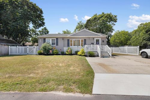 9 Goshen Rd, Cape May Court House, NJ, 08210-1805 | Card Image